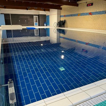 Supergezellig Vakantiehuis Met Hele Grote Tuin Bij Nijmegen Ewijk Ngoại thất bức ảnh