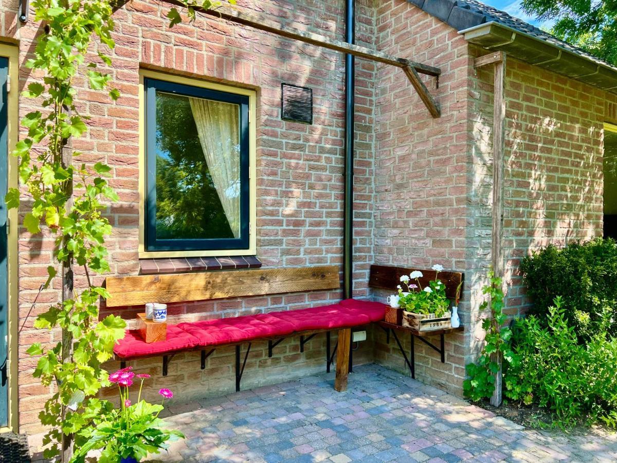 Supergezellig Vakantiehuis Met Hele Grote Tuin Bij Nijmegen Ewijk Ngoại thất bức ảnh